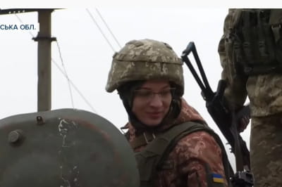 женщины-военнослужащие 