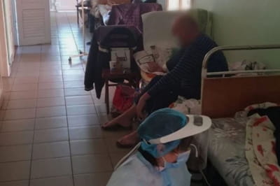 У лікарнях Миколаєва COVID- хворих розміщують в коридорах