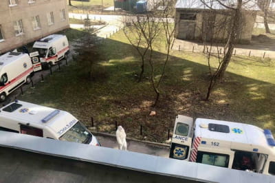 Очередь из "скорых" во Львове