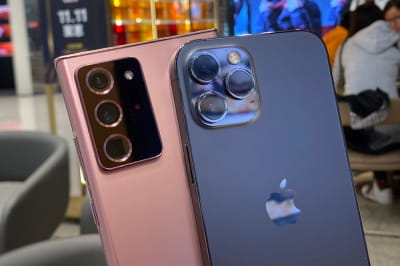 Samsung Galaxy Note 20 Ultra і iPhone 12 Pro Max