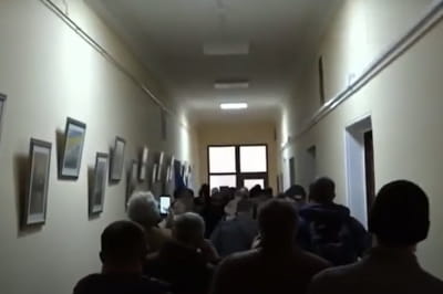 Протестувальники у Миколаївській міськраді