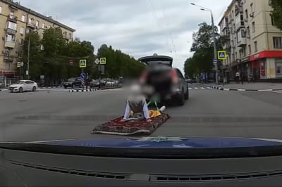 Поїздка на "килимі-літаку" в Харкові