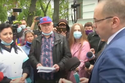 Степанов і медпрацівники