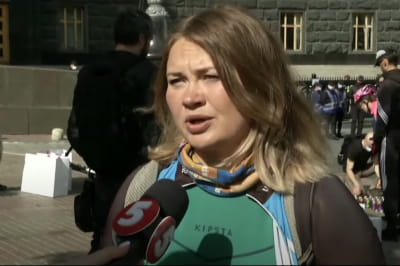 Велосипедистка