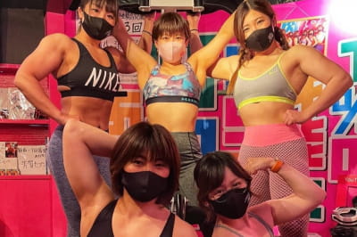 Кафе MuscleGirls