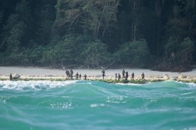 Сентинельцы