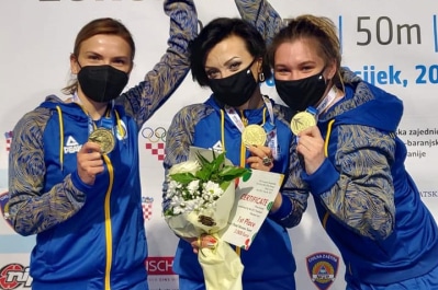 Украинки завоевали "золото" в чемпионате Европы по стрельбе