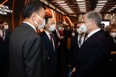 Петр Порошенко на форуме в Анталии