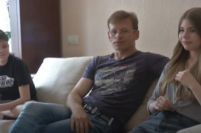 батько з дітьми