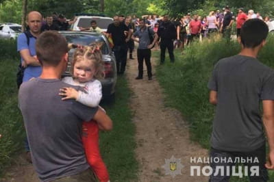 Дівчинка