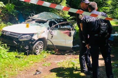 В Яремче автомобиль слетел в обрыв