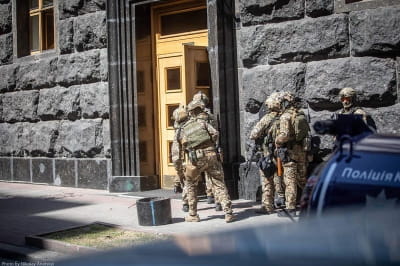 Затримання у Кабміні