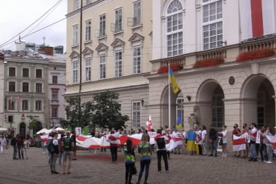 Учасники мітингу