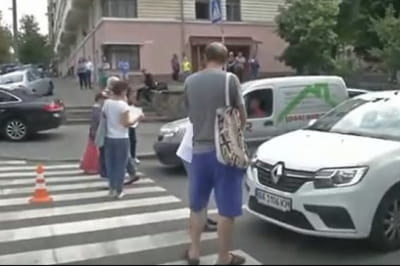 Протест против сноса здания