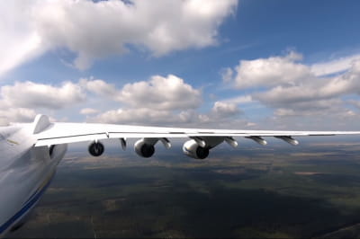 Політ авіалайнера Ан-225 "Мрія" 