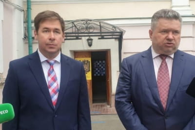 Адвокати Ілля Новіков та Ігор Головань