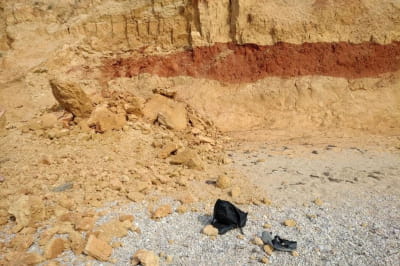 Зсув ґрунту в тимчасово окупованому Криму на нудистському пляжі 