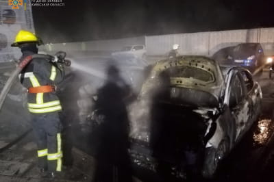 Згорілі автівки