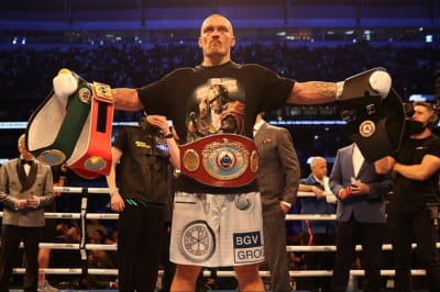 Александр Усик