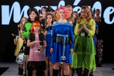 Junior fashion week