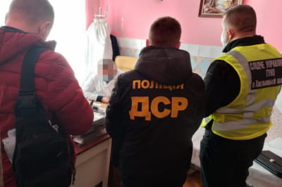 Врач