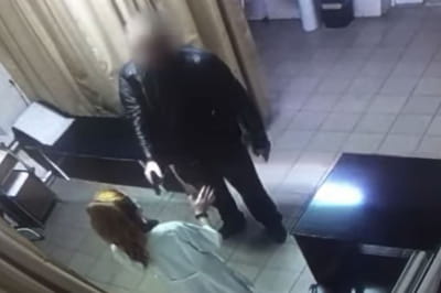 Мужчина с пистолетом пришел в больницу и угрожал медику