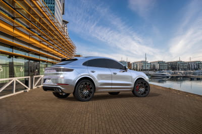 Автомобіль Porsche Cayenne