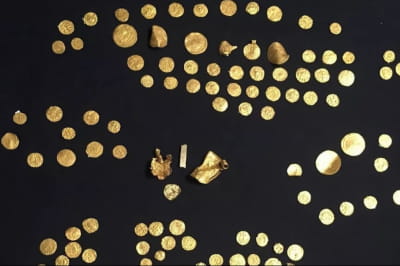 Найденные артефакты в западном Норфолке (Англия)