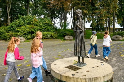 Памятник жертвам Голодомора