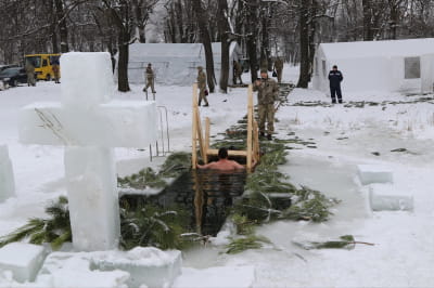 Військовослужбовці ЗСУ на Водоxреще