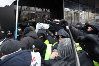 У Києві стались сутички на акції протесту #SaveФОП