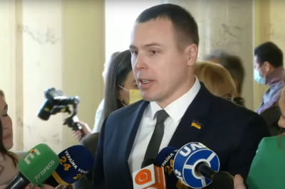 Роман Костенко