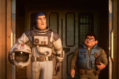 Фрагмент мультфильма "Базз Спаситель"