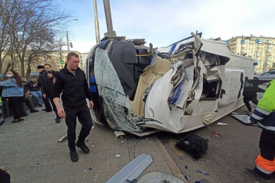 Перевернуте авто з затриманими у росії