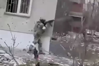 Кадирівці влаштували показовий бій з порожнім житловим будинком