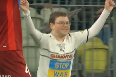 Спасшийся из оккупированного Мариуполя парень сыграл за "Шахтер" и забил победный гол