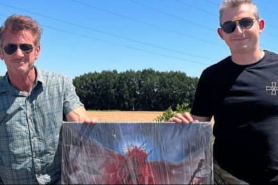 Шон Пенн придбав картину і допоміг ЗСУ