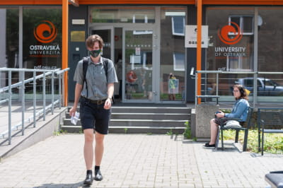 Остравський університет