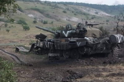 Уничтоженный российский танк