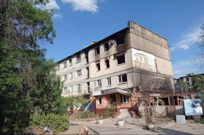 Знищена російськими окупантами будівля