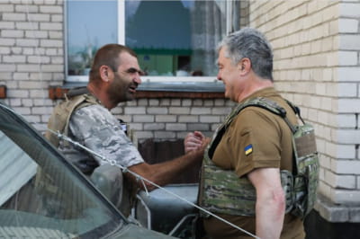 Порошенко на передовой