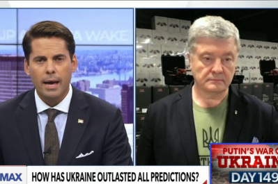Порошенко в эфире Newsmax TV