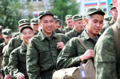 Азіати в російській армії