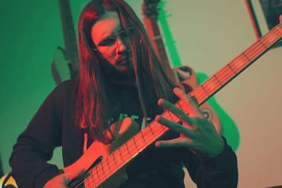 Алексей Спицын из группы Waxing Crescent