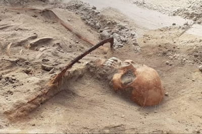 Похована жінка