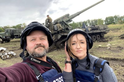 Журналіст Ольга Калиновська та оператор Сергій Клименко