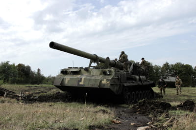 Самоходная артиллерийская пушка 2С7