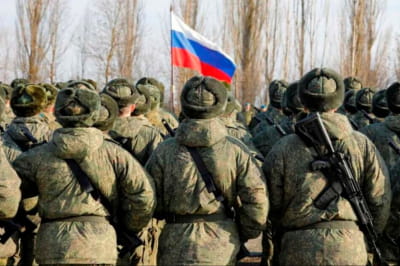 російські військові
