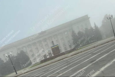В центре Херсона появился украинский флаг