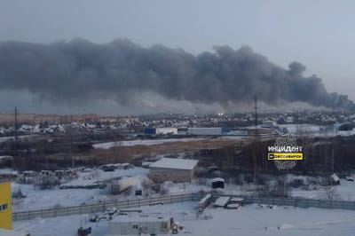У Новосибірську – масштабна пожежа